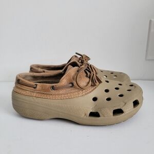 CROCS TAN islander pit crew leather women size 9 men 7
